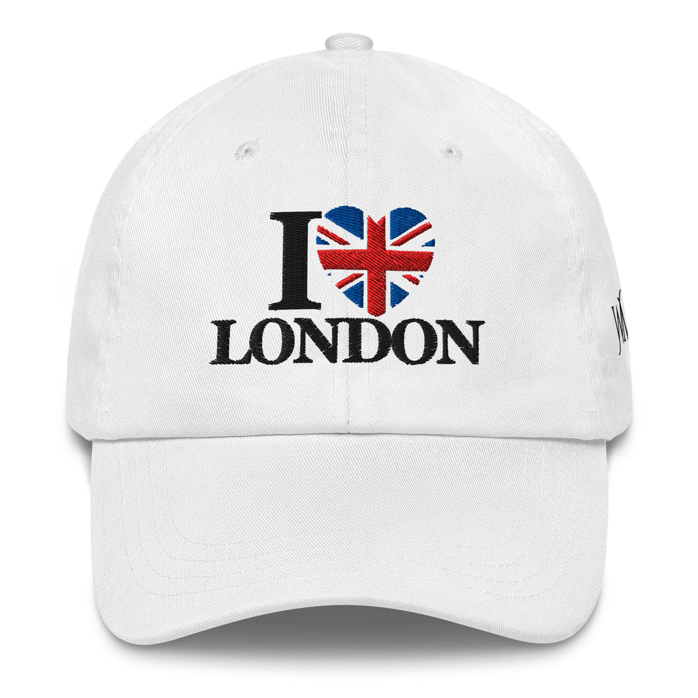 Main Tourist Attractions in London:
Tower of London – Historic fortress and home of the Crown Jewels.
Buckingham Palace – The monarch’s residence, famous for the Changing of the Guard.
Big Ben & Houses of Parliament – Iconic clock tower and seat of the UK government.
Trafalgar Square & National Gallery – Central hub with art, fountains, and historic monuments.
